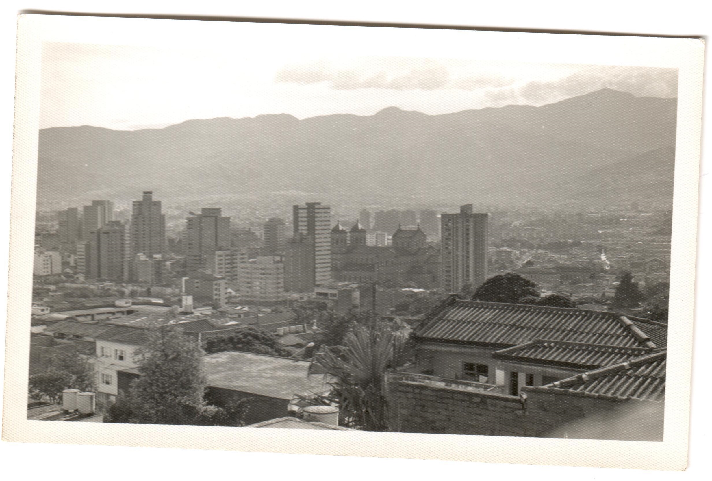 Foto de Medellín tomada por Albalucía Serna